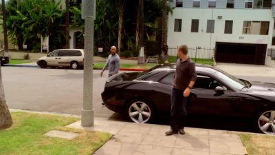 - Daniel Su live alone?
- According to the file. - NCIS: Los Angeles