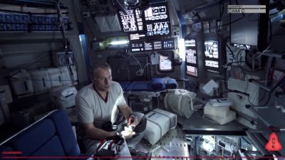 Daniel:
We've broken through. - Europa Report