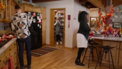 Danielle, how can you have
so many things in your pantry - Yuletide the Knot