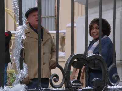 Danielle, wait! - Lois & Clark: The New Adventures of Superman