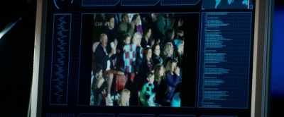 Danni! The West Ham wonder man
is blasting down the wing. - Final Score