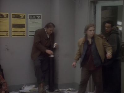 - Danny.
- Dad. - Star Trek: Deep Space Nine
