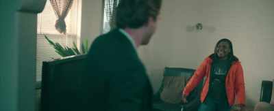 - Danny. Hey!
- Hey, how's it going? - Good Thief