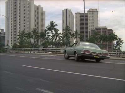 DANO, DON'T LET HIM GET
UNDER THE ALA MOANA BRIDGE, - Hawaii Five-O
