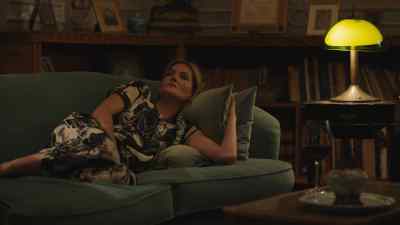 - Daphne?
- Hmm? - The White Lotus