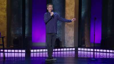 Dar eu vreau să jefuiesc 100 de magazine. - Brian Regan: Nunchucks and Flamethrowers