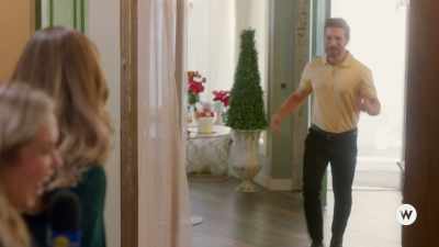 - Darb! Can I call you Darb?
- Of course! - Wedding of a Lifetime