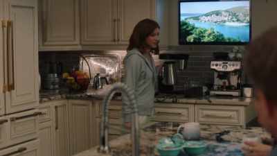 DARBY: Okay. Good thing
I don't like worms. - The Spencer Sisters