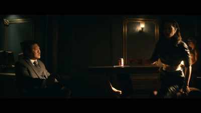 [dark music] - Deadly Class