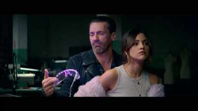 Darling gets in line,
Buddy takes her hostage, - Baby Driver