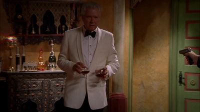Darling, I know you're
not after wealth. - Chuck