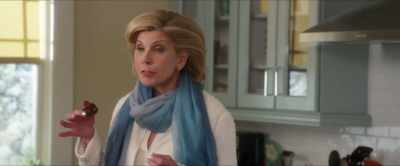 Darling, when I lived here - A Bad Moms Christmas