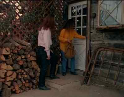Darn my key, I must have dropped it. - Howling: New Moon Rising