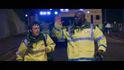 - Darrells on the case, Jo.
(hands slapping) - Bloods