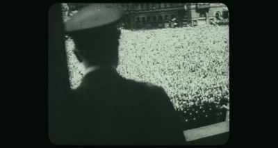 ♪ Das war noch nie bei einer Anderen ♪ - Jojo Rabbit