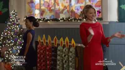 ♪ Dashing through the snow ♪ - Debbie Macomber's A Mrs. Miracle Christmas