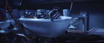 Dave. 500 bucks, and all we want
is to know where Jerry is. - Despicable Me 3