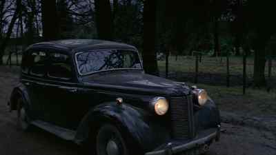 Dave, stop the car. - Island of Terror