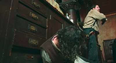 Davey, empty the
damn cash register! - Ghost Town
