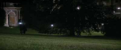 - Davey! Oh, God!
- Five, six, seven, eight, nine, - The Hippopotamus