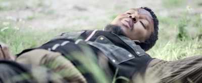 - David: Are you okay?
- Help her first. - Kill Mode