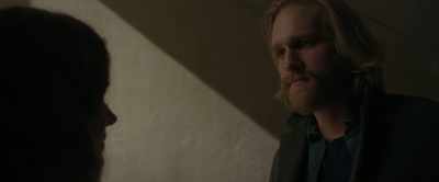 [David breathing heavily] - The Woman in the Window