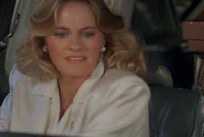 - David, this is a hearse.
- Yeah, so? - Moonlighting
