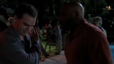 David! Salsa! Come on! - Six Feet Under