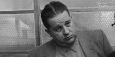 David:
They call him
"Dustpan Dummett." - The Murders at Starved Rock
