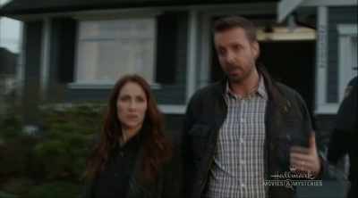 Davis Mettle is nog altijd vermist. - Aurora Teagarden Mysteries: A Game of Cat and Mouse