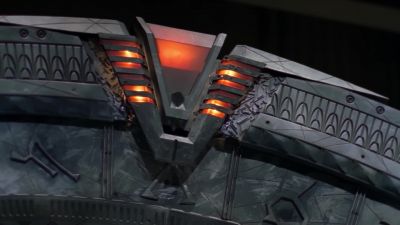 (Davis over PA) Chevron seven locked. - Stargate SG-1
