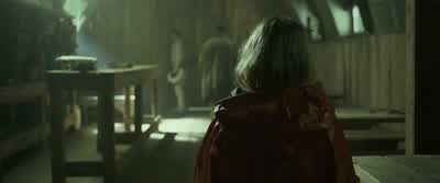 DAVY: She looks funny. - Chaos Walking