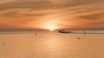 Dawn was magnificent. - The Grand Tour