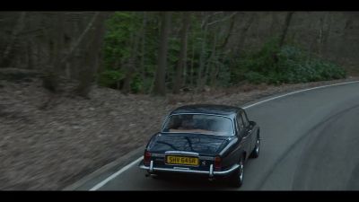 [Dazzle]
Mater misericordiae, ora pro nobis… - The Crown