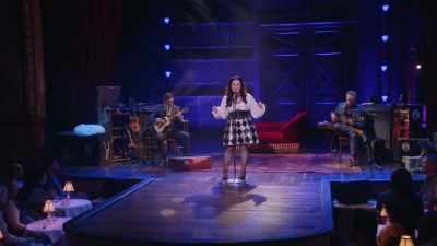 De asta toate doamnele iubesc bărbații - Alex Borstein: Corsets & Clown Suits