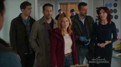 'De bibliothecaris hield van formaliteiten.' - Aurora Teagarden Mysteries: A Game of Cat and Mouse