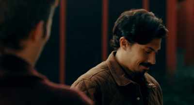 De cabeza. - There's Something Wrong with the Children