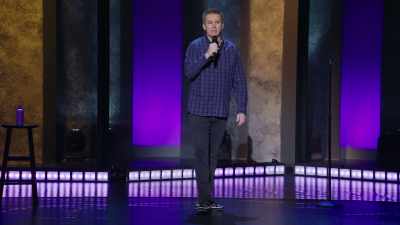 "De ce lansaţi rachete?"
"Dar ei de ce construiesc colonii?" - Brian Regan: Nunchucks and Flamethrowers