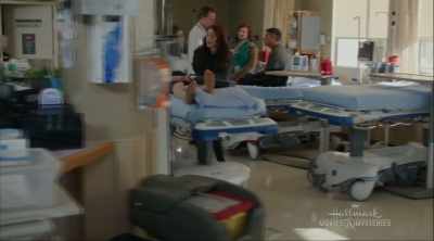 De laatste tip ging over een docent.
-Naar mij dus. - Aurora Teagarden Mysteries: A Game of Cat and Mouse