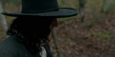 Dead man's ring
will bring dead man's luck. - Barkskins