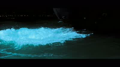 Dead slow ahead both, Mr Hayes. - King Kong