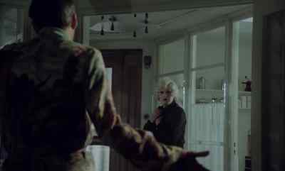- Dead?
- So I thought. - Despair