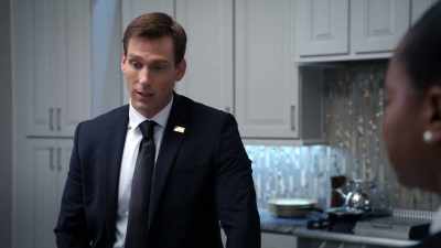 Dealt with can be, uh,
you know, - Tyler Perry's The Oval