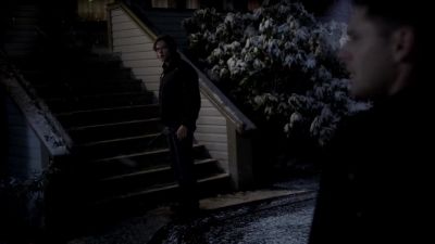 Dean, back door. - Supernatural