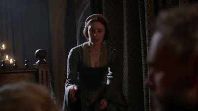 - Dear cousin, I'm here.
- No. Why is she here? - The Spanish Princess