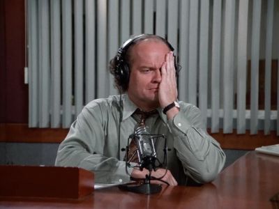 Dear God. It is her. - Frasier