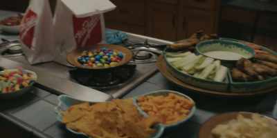 [Deb] I got big cheese pizza,
lemon-pepper wings - Dexter: Original Sin