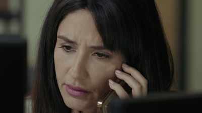 [Debbie] There's still time.
You'll be okay. - My Life Is on the Line