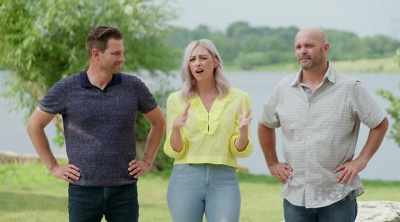 Debra: Definitely where the
bathtub was, I was like, - Renovation Resort