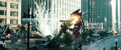 Decepticons, trigger the pillar! - Transformers: Dark of the Moon